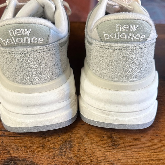 New Balance Men’s 997R running shoes - Picture 3 of 6